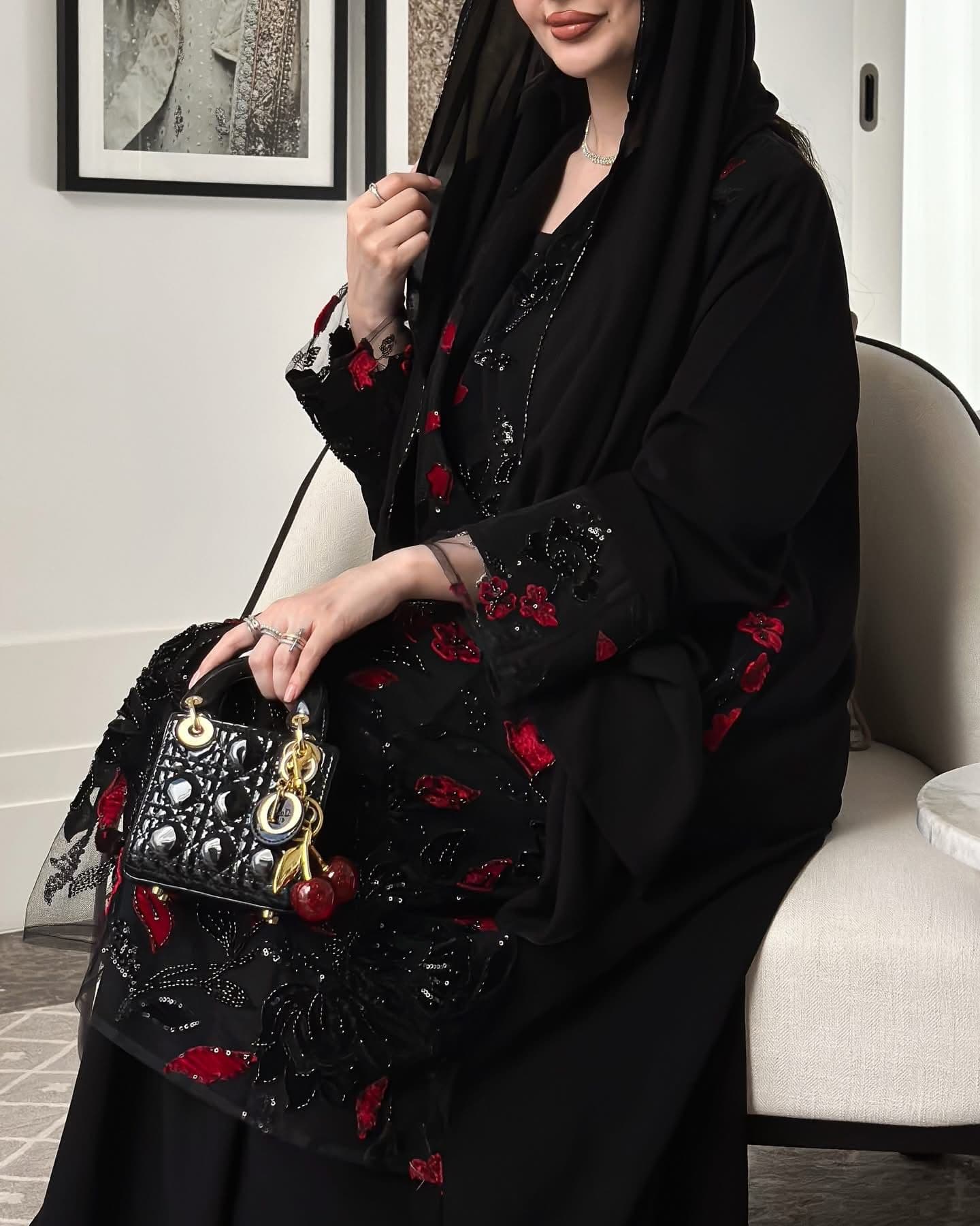 عباية فلك